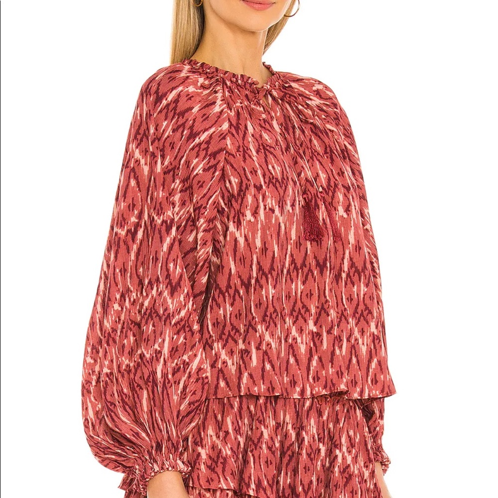 MINKPINK Neiki Gathered Raglan Top in Multi Color. Size Medium. TOP ONLY.